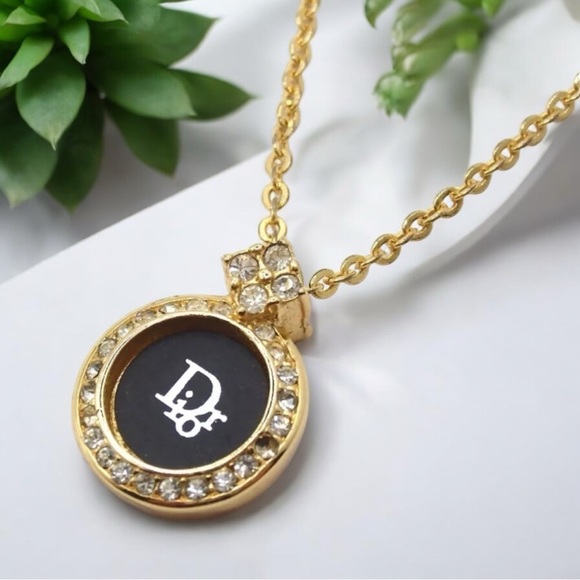 DIOR Signature Gold Necklace ๐๐ฅ - Picture 1 of 14
